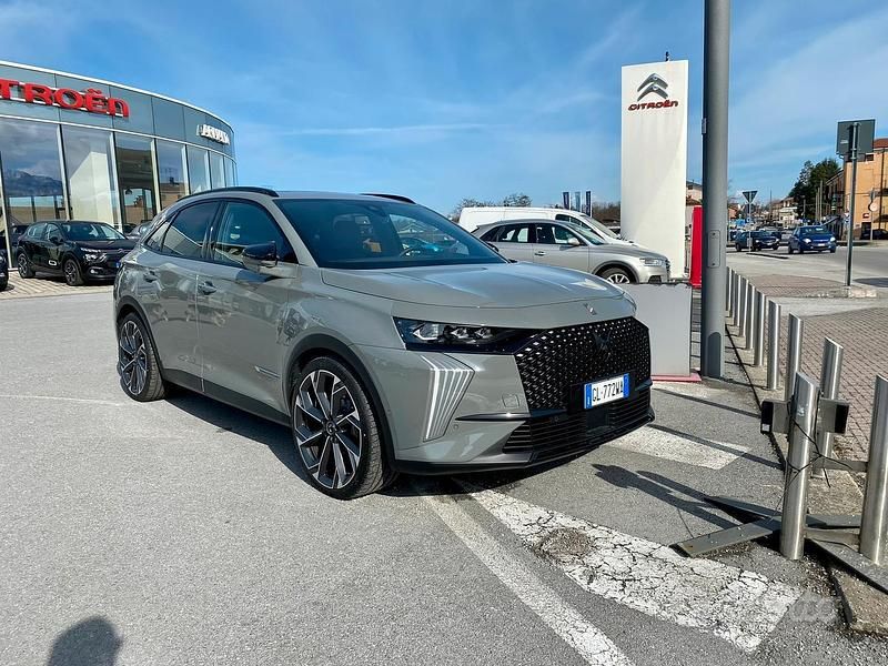 Usata DS Automobiles DS7 Crossback 200 CV (147 kW) 2023 Grigio SUV
