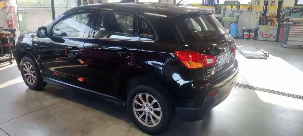 Usata Mitsubishi ASX Invite 150 CV (110 kW) 2011 Nero SUV