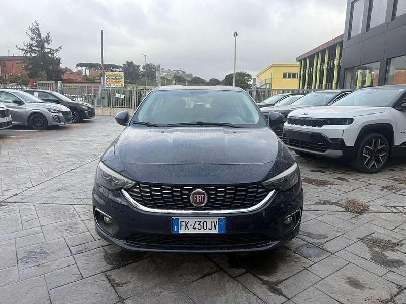 Usata Fiat Tipo Lounge 120 CV (88 kW) 2017 Blu/azzurro Berlina