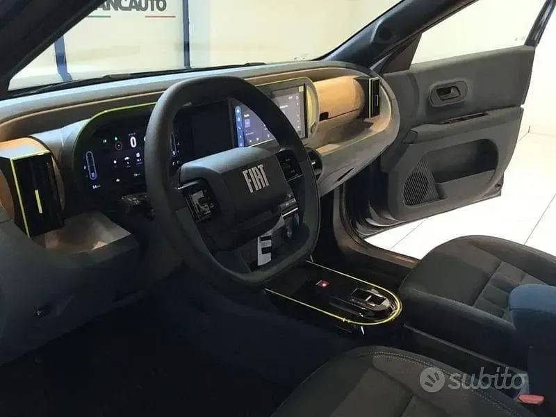 Nuova Fiat Grande Panda Icon 110 CV (80 kW) 2026 Nero Utilitaria