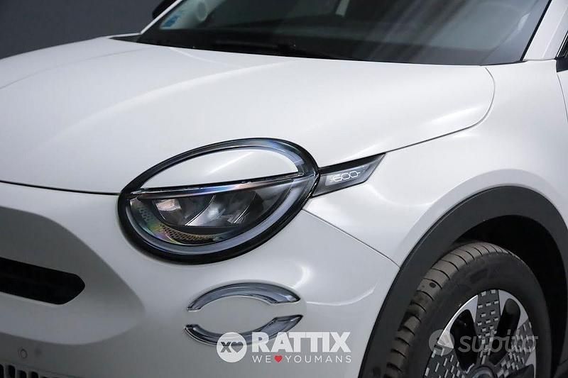 Usata Fiat 600 La Prima 110 CV (80 kW) 2025 Bianco gelato pastello SUV