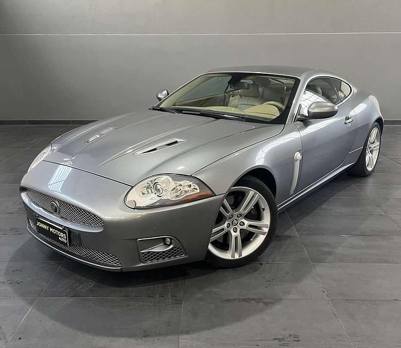Usata Jaguar XKR S 416 CV (305 kW) 2007 Grigio Coupé