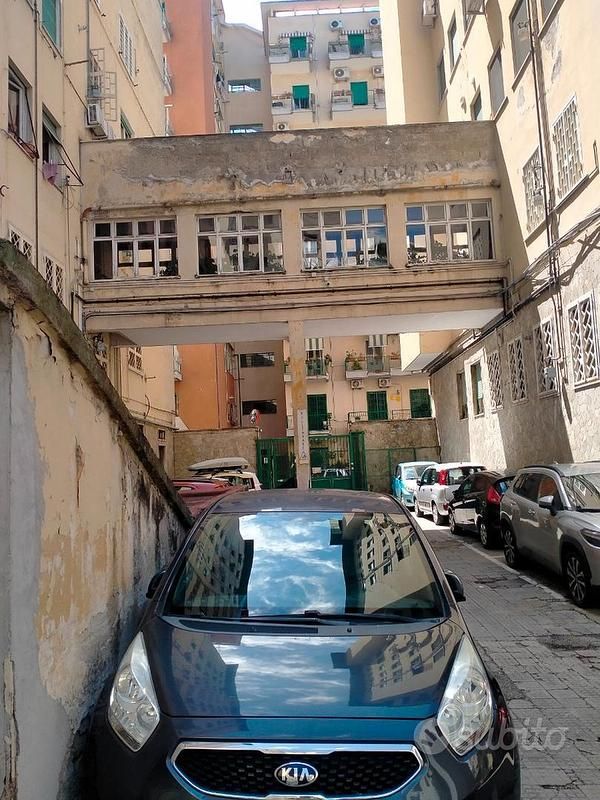 Usata Kia Venga 90 CV (66 kW) 2014 Grigio Utilitaria