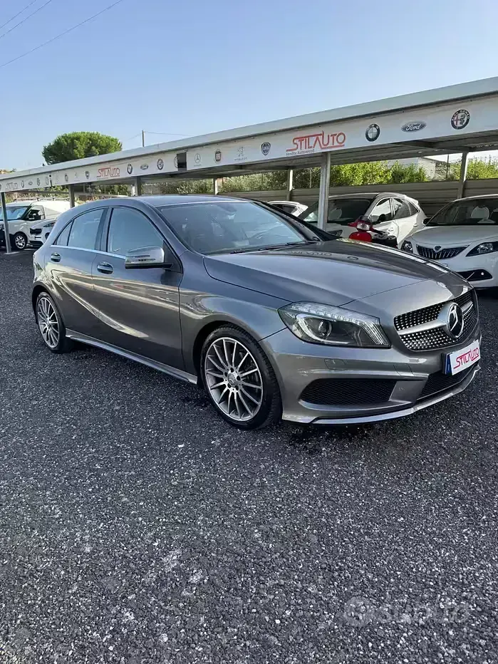 Usata Mercedes A180 Premium 109 CV (80 kW) 2014 Grigio Utilitaria