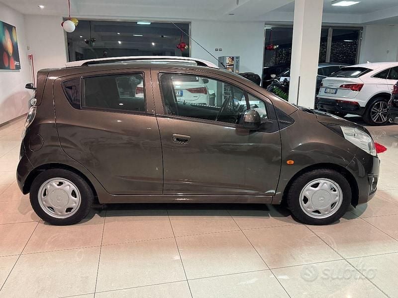 Usata Chevrolet Spark 68 CV (50 kW) 2011 Grigio Utilitaria
