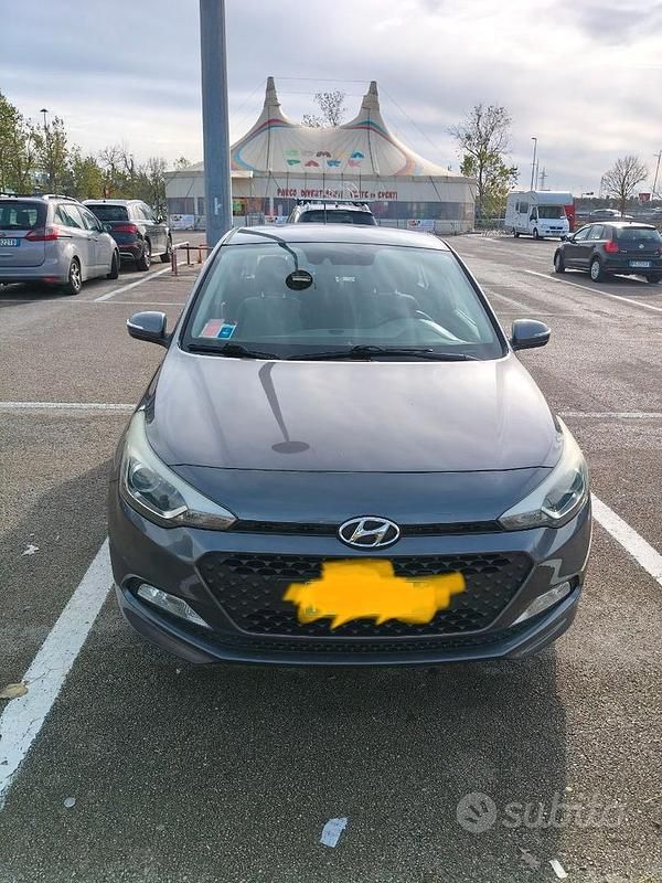Usata Hyundai i20 Comfort 2015 Grigio Berlina