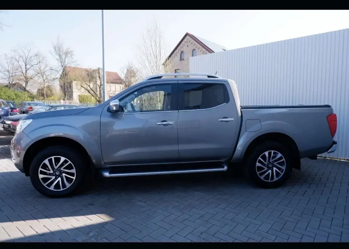 Usata Nissan Navara N-Connecta 190 CV (139 kW) 2019 Grigio Pick-up
