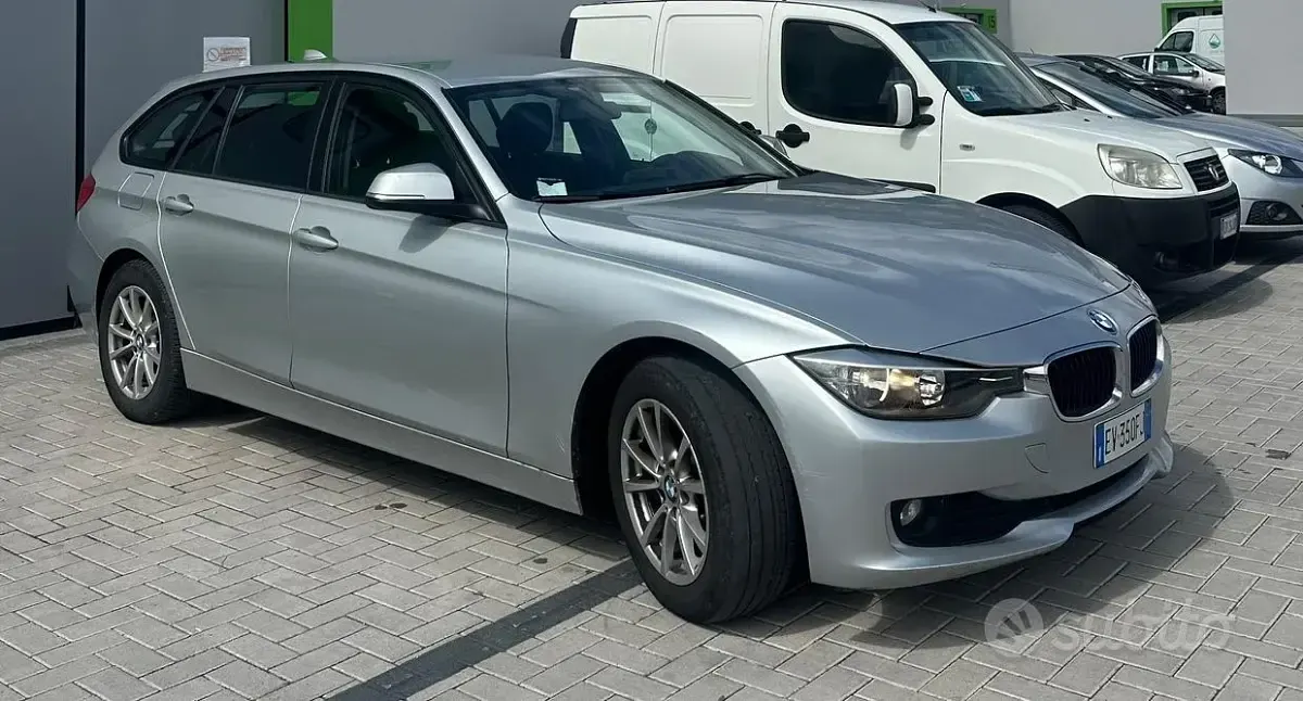 Usata BMW 318 143 CV (105 kW) 2014 Grigio Station wagon