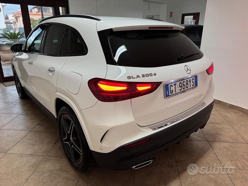 Usata Mercedes GLA200 AMG Line Premium Plus 150 CV (110 kW) 2024 Other SUV