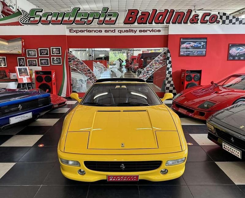 Giallo Usata 1998 Ferrari F355 Due volumi | 125.000 € - Immagine 1/4