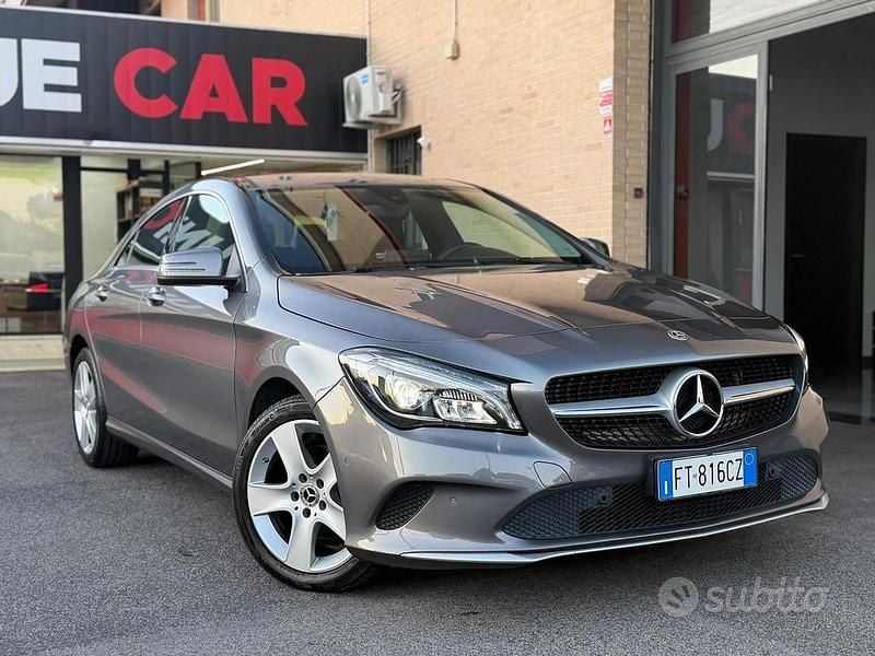 Grigio Usata 2018 Mercedes CLA200 Business Tre volumi | 18.499 € (Ottimo prezzo) - Immagine 1/4