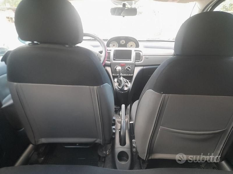 Usata Lancia Ypsilon 60 CV (44 kW) 2005 Grigio Utilitaria