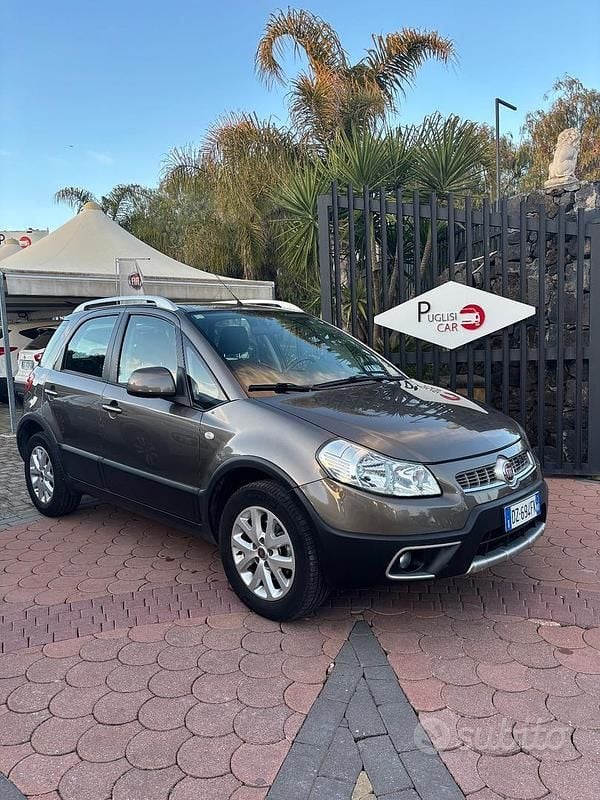Grigio Usata 2009 Fiat Sedici Emotion SUV | 7690 € (Molto cara) - Immagine 1/4