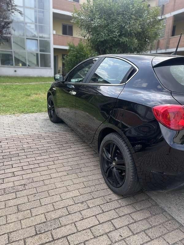 Usata Alfa Romeo Giulietta Progression 105 CV (77 kW) 2014 Utilitaria