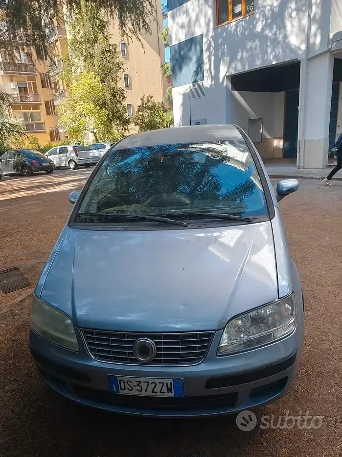 Usata Fiat Idea 90 CV (66 kW) 2008 Blu Monovolume