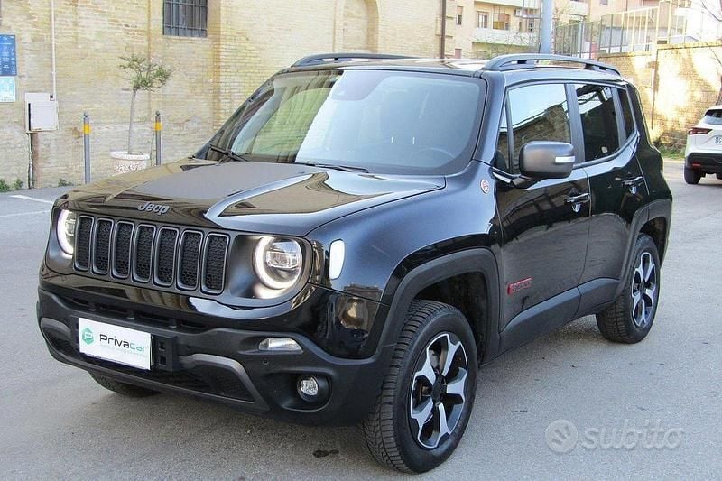 Usata Jeep Renegade Trailhawk 170 CV (125 kW) 2020 Nero SUV