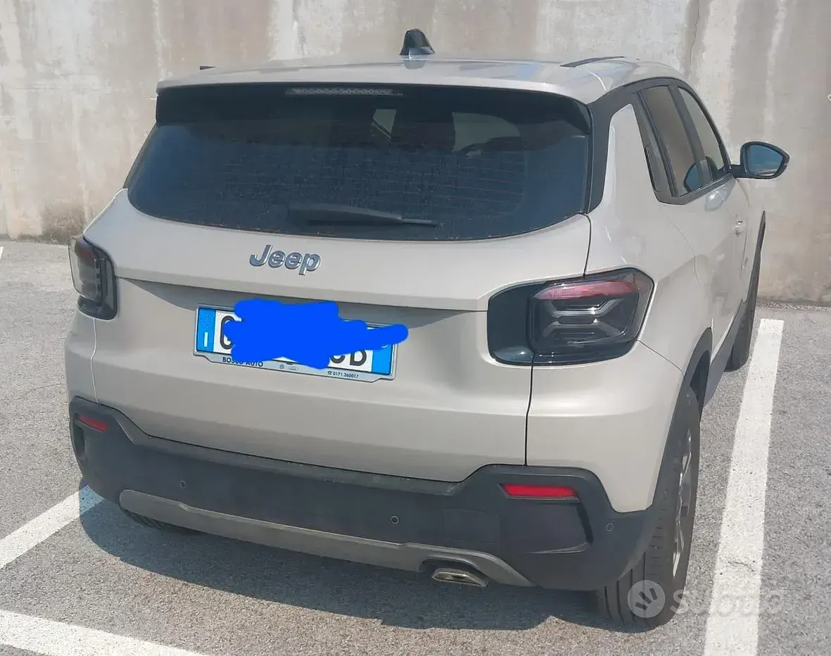 Usata Jeep Avenger 101 CV (74 kW) 2024 SUV