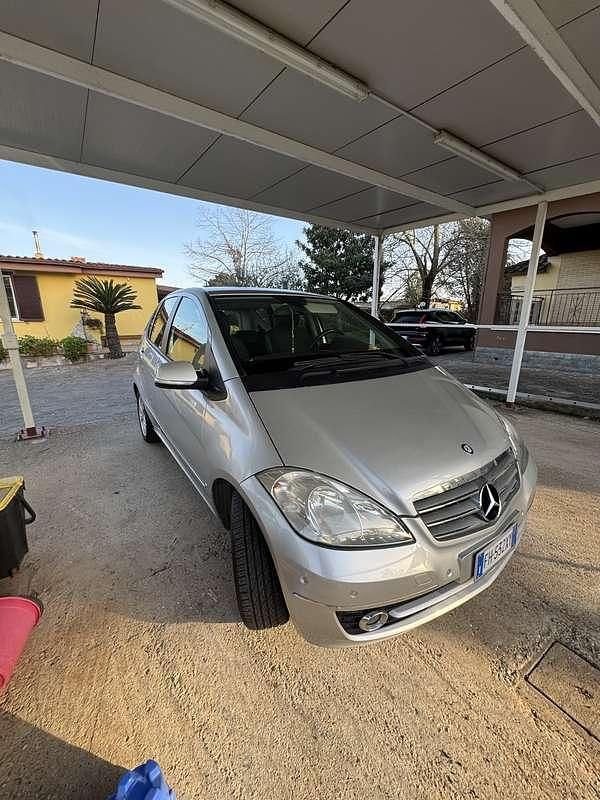 Usata Mercedes A160 Elegance 95 CV (69 kW) 2011 Utilitaria
