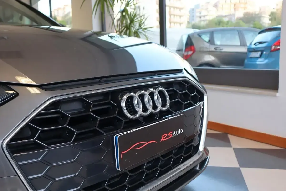 Usata Audi A4 S-Line 163 CV (119 kW) 2022 Grigio Station wagon