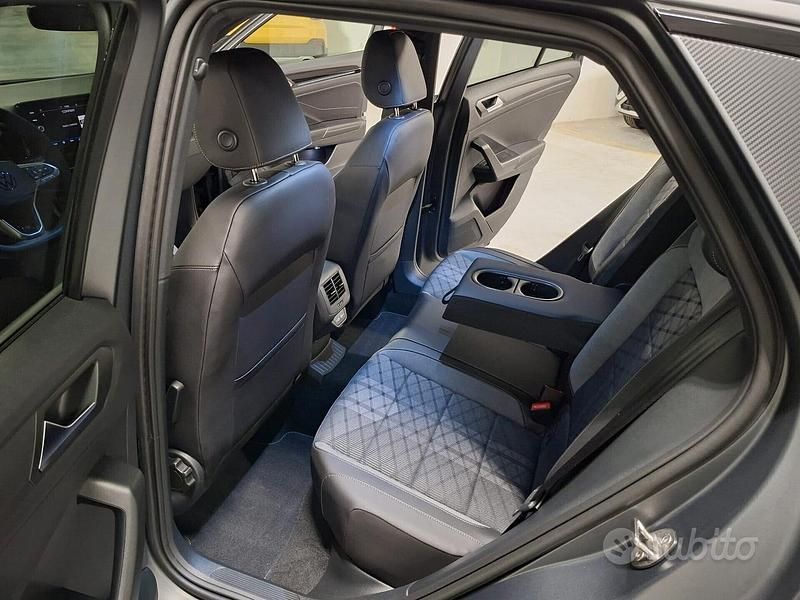 Nuova VW T-Roc R-line Plus 116 CV (85 kW) 2025 Grigio SUV
