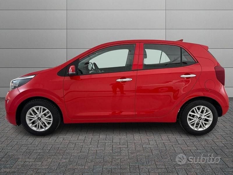Usata Kia Picanto Style 65 CV (47 kW) 2022 Rosso Utilitaria
