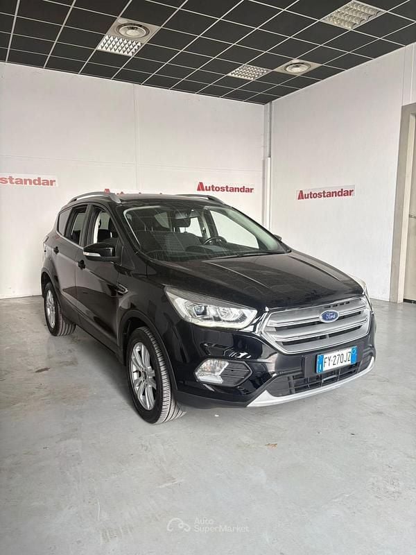 Usata Ford Kuga Titanium S 120 CV (88 kW) 2019 Nero SUV