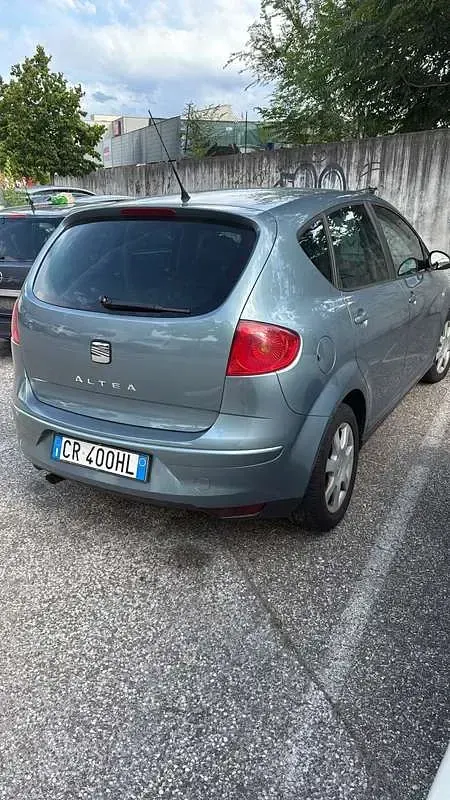 Usata Seat Altea 116 CV (85 kW) 2004 Blu/azzurro Monovolume