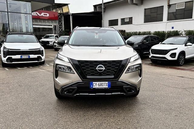 Usata Nissan X-Trail 158 CV (116 kW) 2025 Grigio SUV