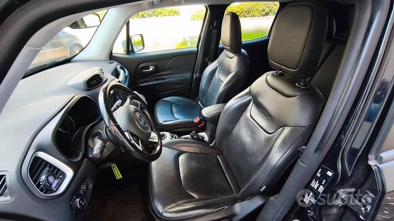 Usata Jeep Renegade Limited 120 CV (88 kW) 2014 Nero SUV