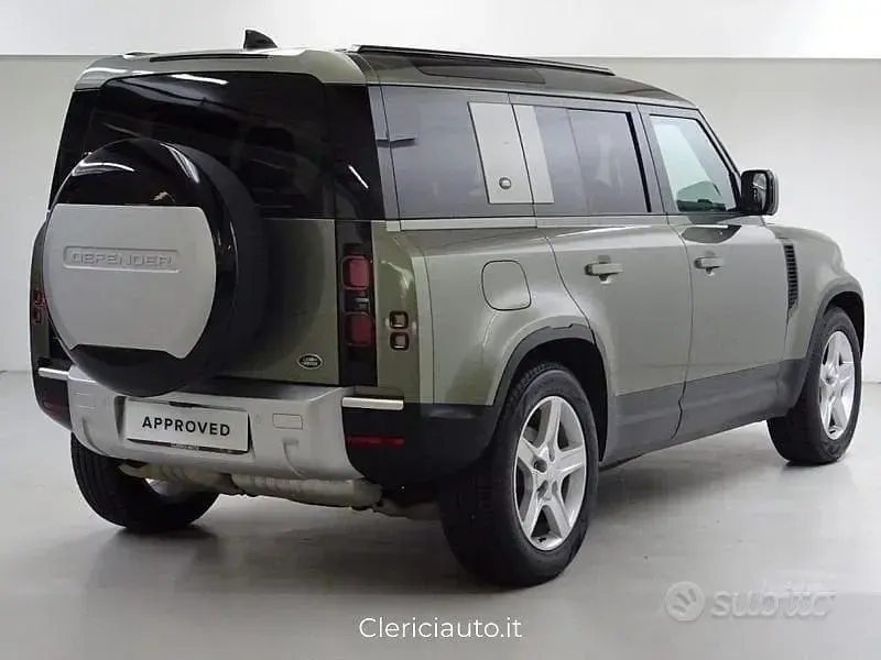 Usata Land Rover Defender SE 200 CV (2022) in Tavernerio - Co - 56.850 ...