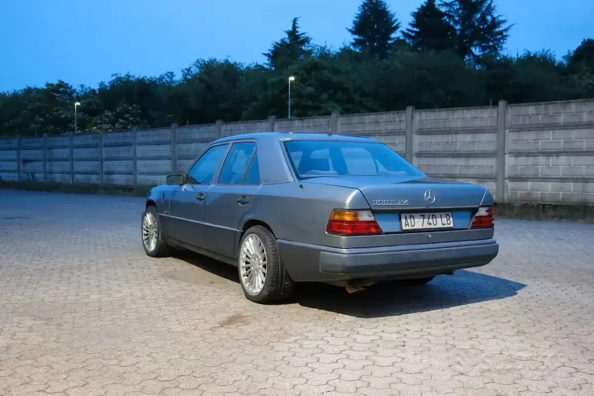 Usata Mercedes E300 220 CV (161 kW) 1992 Berlina