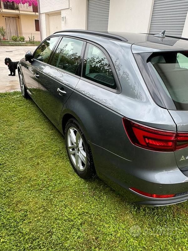 Usata Audi A4 Sport 150 CV (110 kW) 2019 Grigio Station wagon