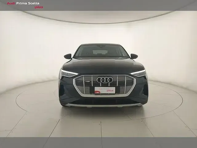Usata Audi e-tron S-Line 230 kW (313 CV) 2020 Nero brillante SUV