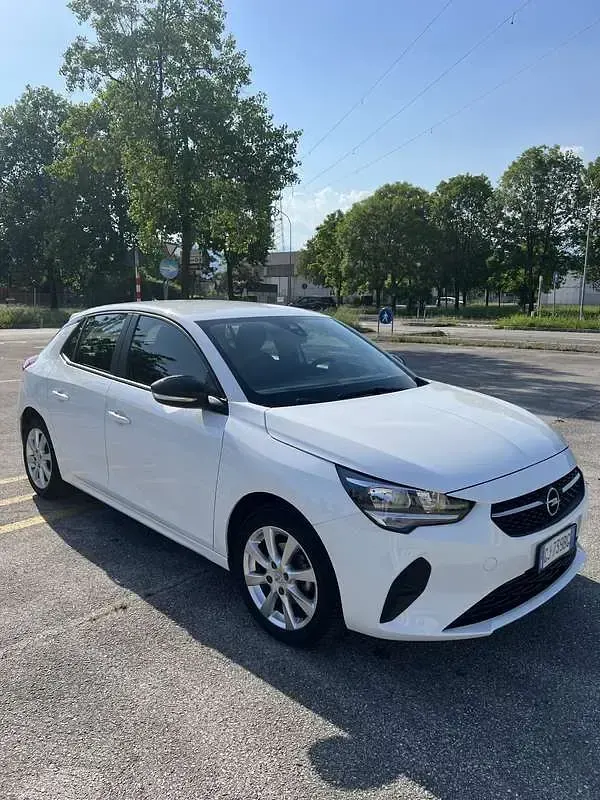 Usata Opel Corsa Edition 75 CV (55 kW) 2022 Utilitaria