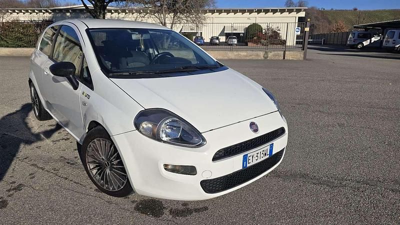 Usata Fiat Punto Evo Dynamic 86 CV (63 kW) 2015 Utilitaria