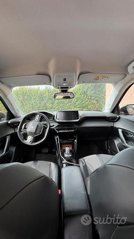Usata Peugeot 2008 131 CV (96 kW) 2021 Grigio SUV