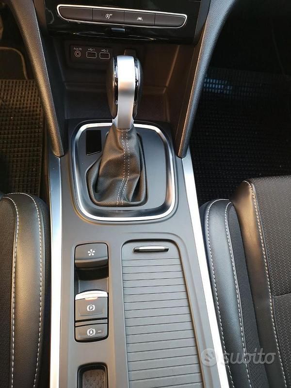 Usata Renault Mégane IV 115 CV (84 kW) 2023 Nero Station wagon