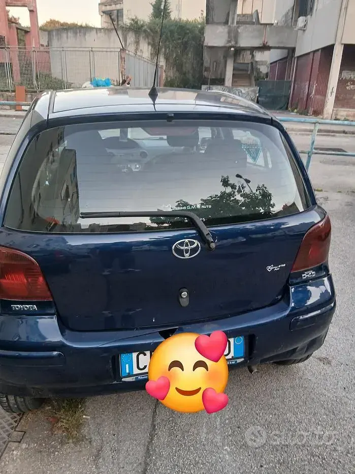 Usata Toyota Yaris 75 CV (55 kW) 2005 Blu Utilitaria