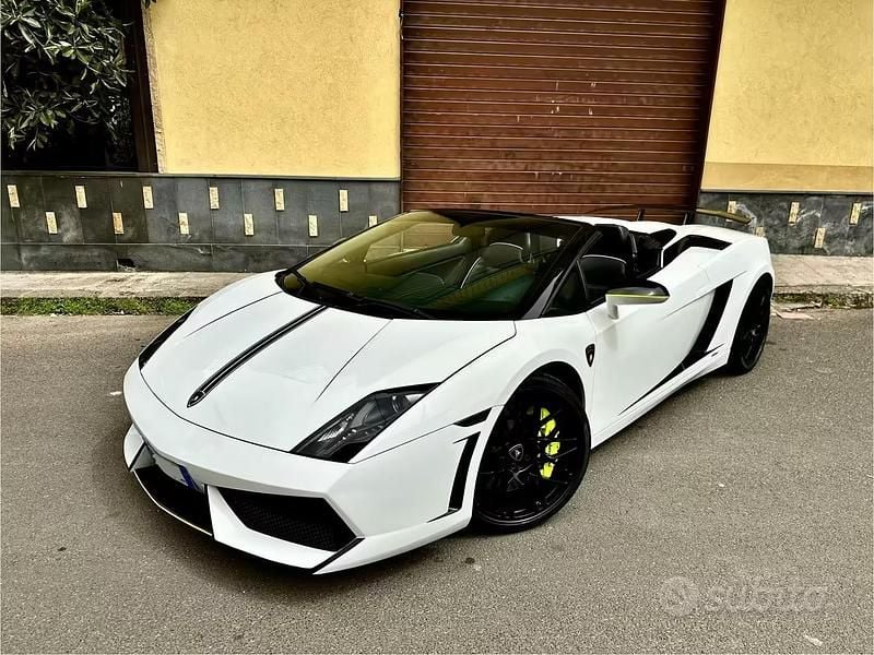 Usata Lamborghini Gallardo 560 CV (411 kW) 2009 Bianco Cabrio