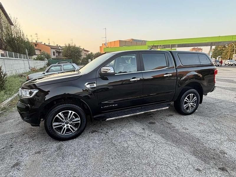 Usata Ford Ranger Limited 170 CV (125 kW) 2022 Nero Pick-up