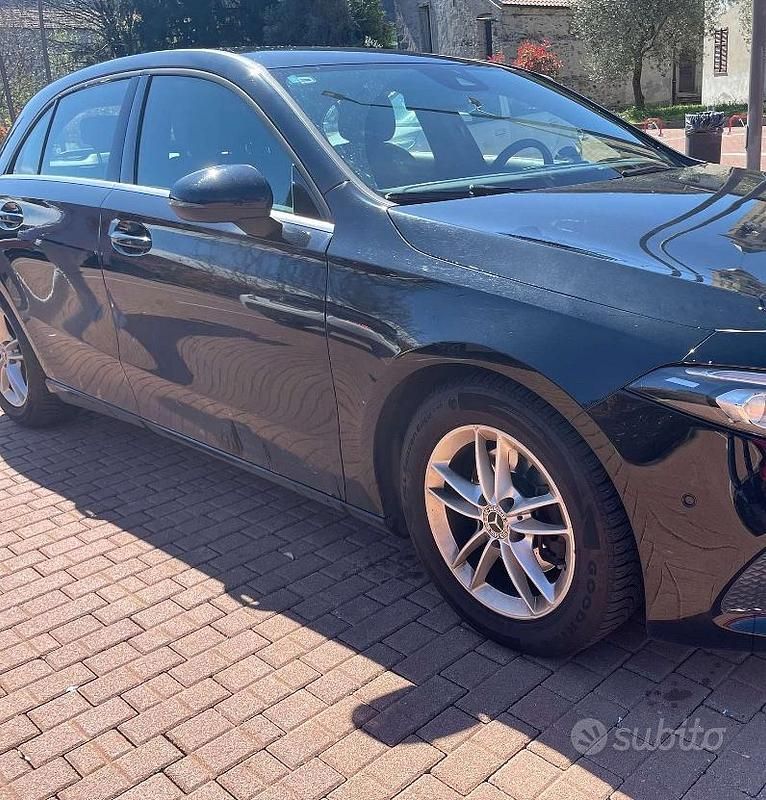 Usata Mercedes A180 136 CV (100 kW) 2019 Berlina