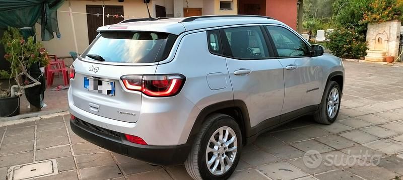 Usata Jeep Compass Limited 156 CV (114 kW) 2021 Grigio SUV