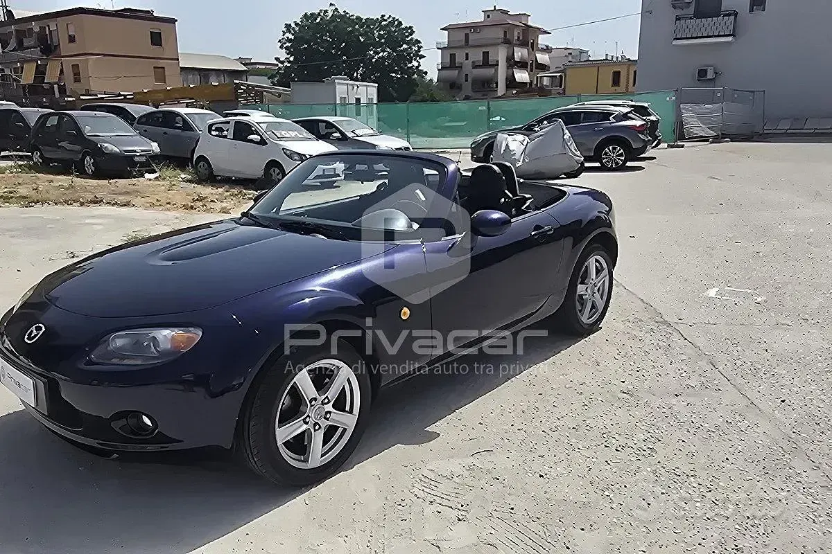 Usata Mazda MX5 126 CV (92 kW) 2007 Blu Cabrio
