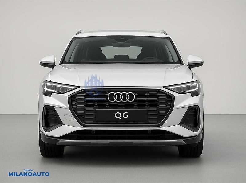 Usata Audi Q6 e-tron S-Line 185 kW (252 CV) 2025 Bianco SUV