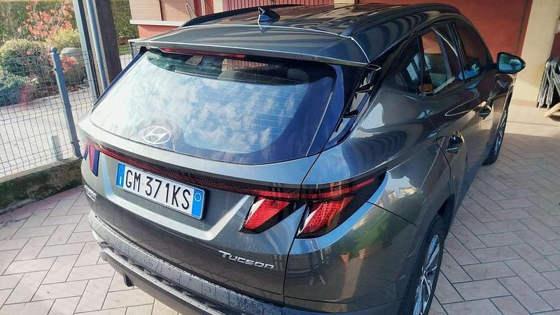 Usata Hyundai Tucson 150 CV (110 kW) 2022 Verde SUV
