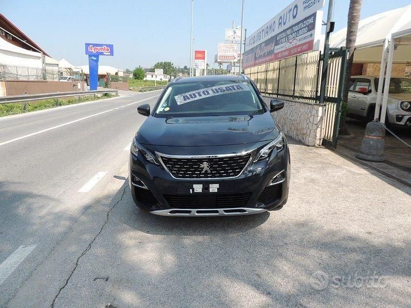 Grigio scuro metallizzato Usata 2018 Peugeot 3008 Allure SUV | 20.000 € (Cara) - Immagine 1/4