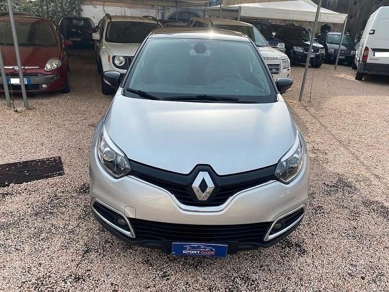 Usata Renault Captur Intens 90 CV (66 kW) 2016 Grigio SUV