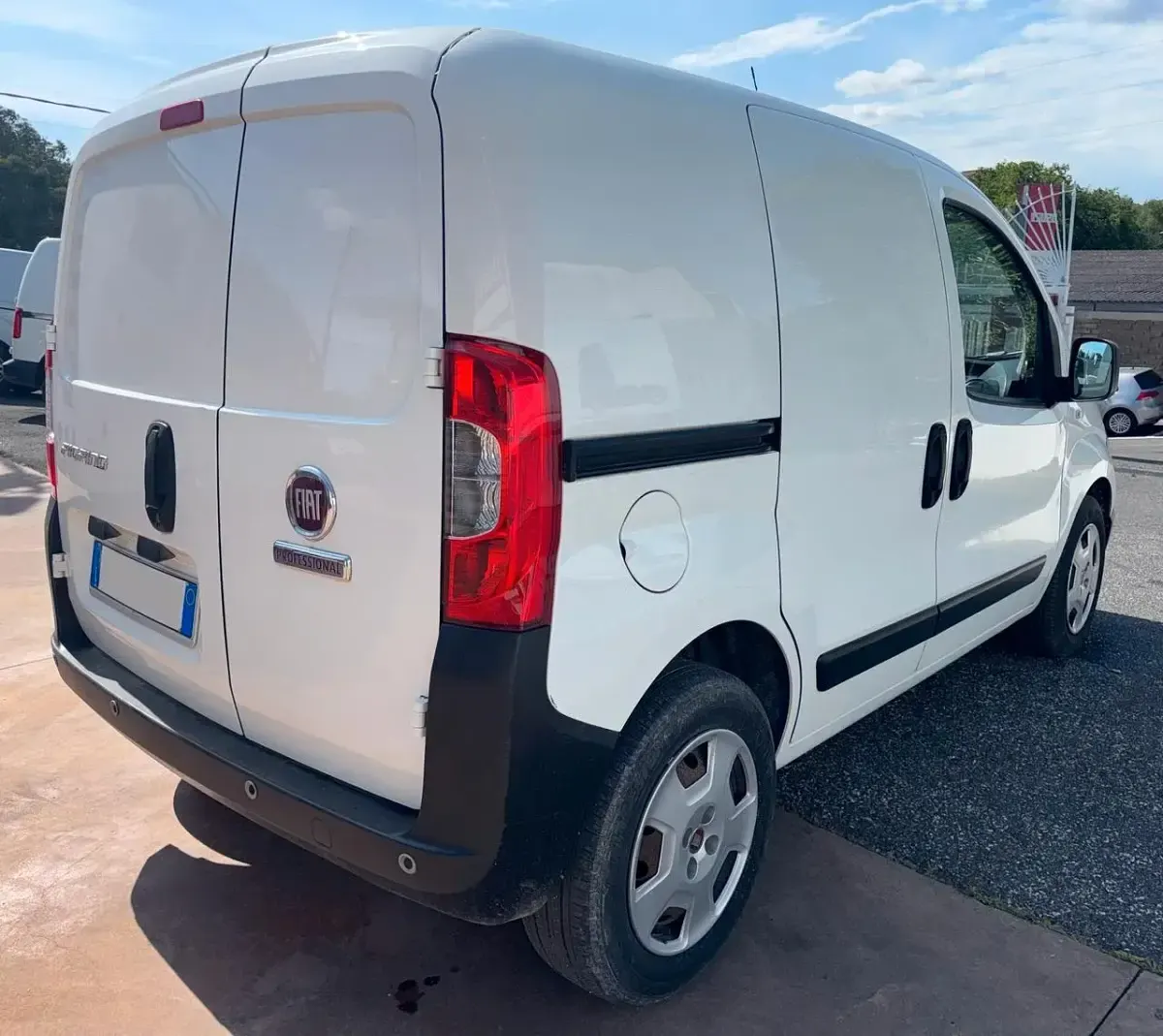 Occasion Fiat Fiorino 95 ch (69 kW) 2021 Blanc Monospace