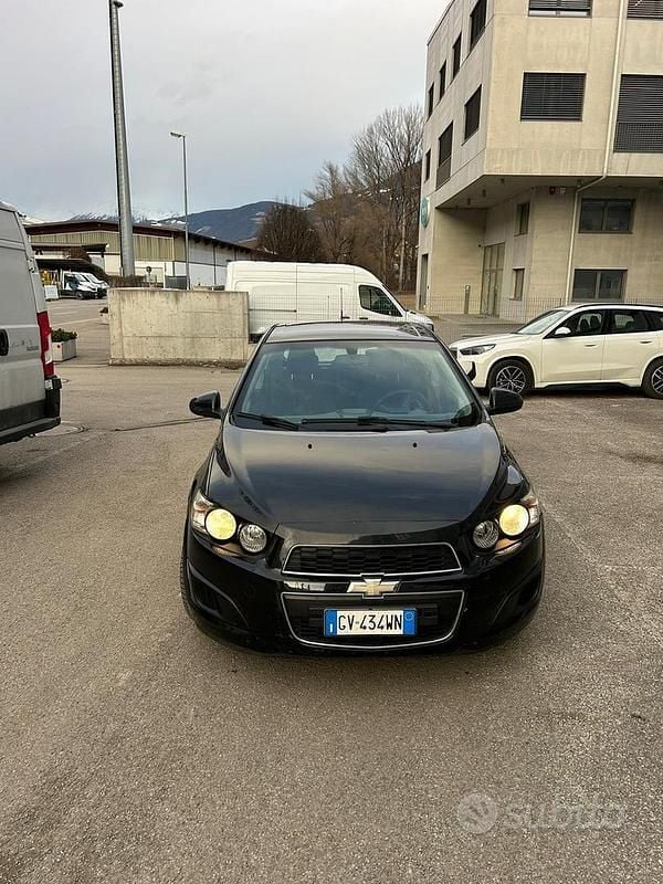 Usata Chevrolet Aveo LT 75 CV (55 kW) 2012 Berlina