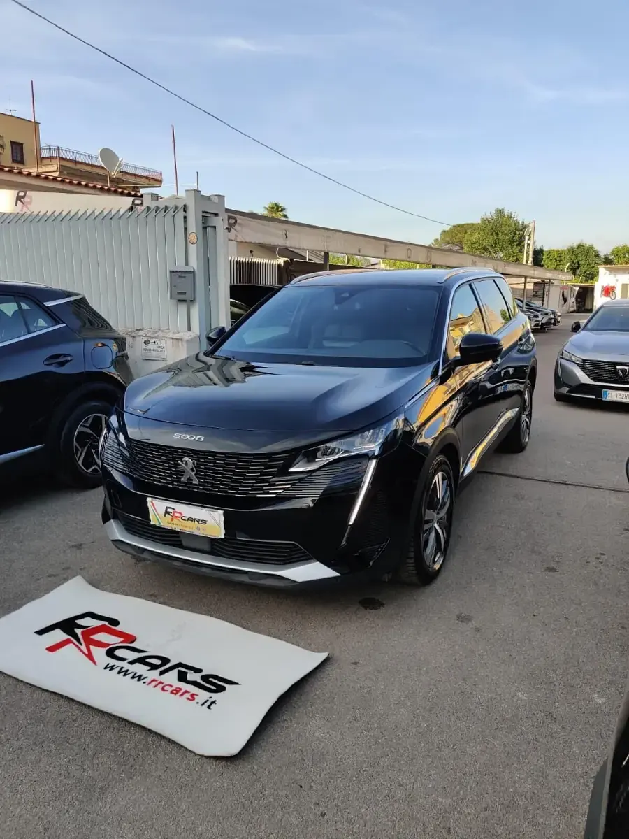 Usata Peugeot 5008 Active 130 CV (95 kW) 2023 Nero SUV